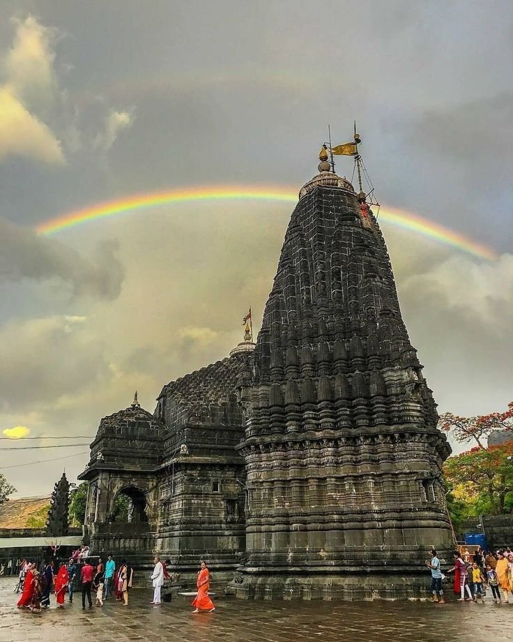 Nashik To 3 Jyotirling Darshan Cab